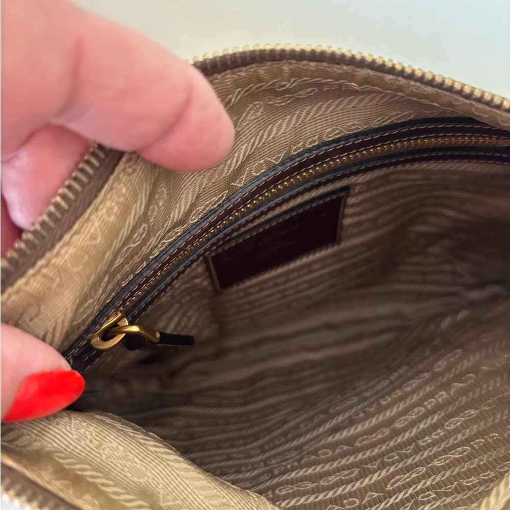 Prada Beige and Brown crossbody bag - Picture 3 of 8